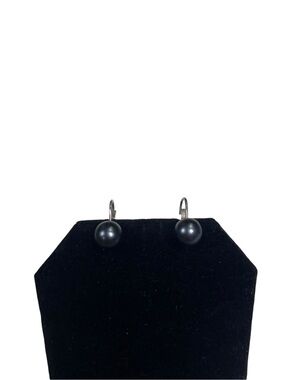 Vtg 925 Sterling Silver Black Pearl Leverback Drop Earrings 7.5mm Round Dangle